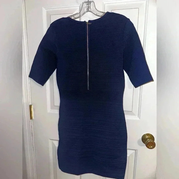 Cache Ribbed Midi Dress - Picture 2 of 4